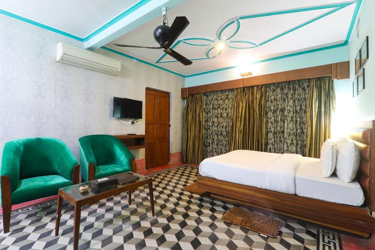 Fabhotel East View Varanasi Exterior foto
