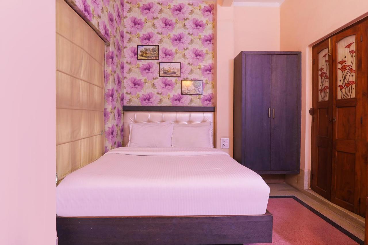 Fabhotel East View Varanasi Exterior foto